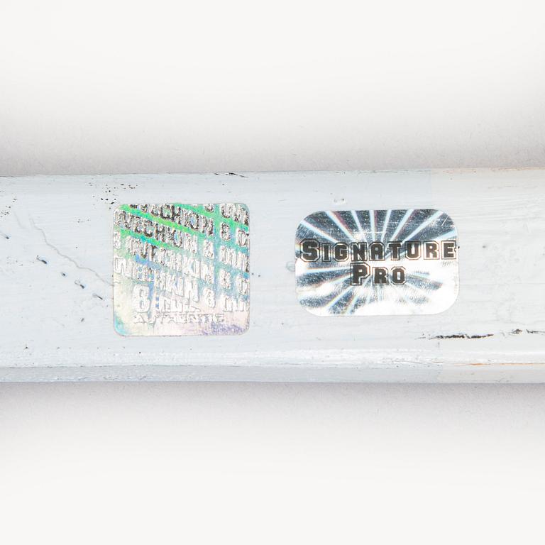 Jääkiekkomaila, signeerattu Alexander Ovechkin.