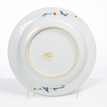 Fat, porslin. Qingdynastin, Kangxi (1662-1722).