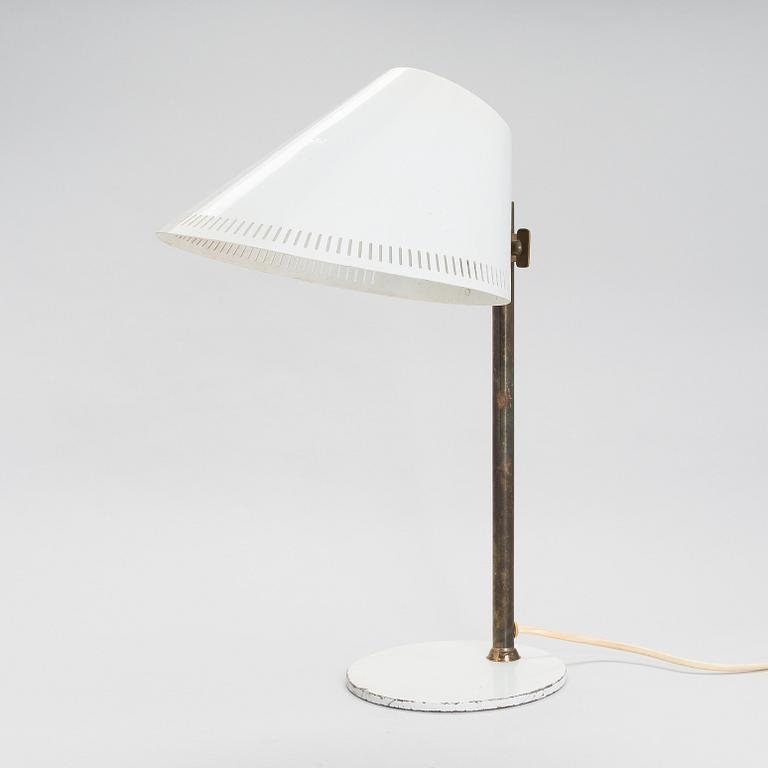 Paavo Tynell, A mid-20th-century '9227' table lamp for Idman, Finland.
