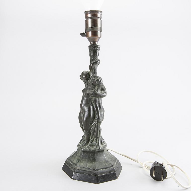 AXEL GUTE, bordslampa, 1920-tal, brons.