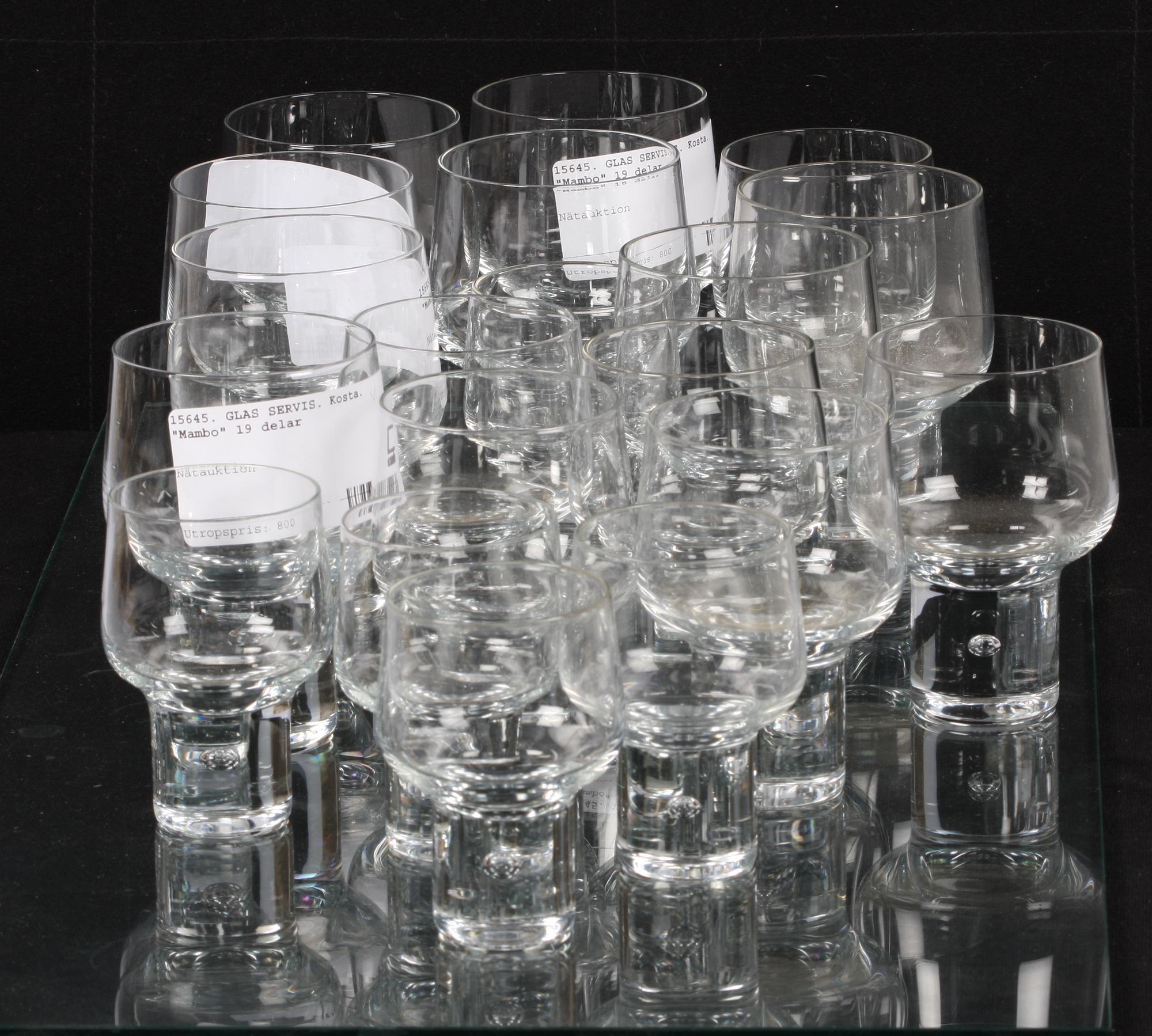 GLASSERVIS, 19 delar. Kosta. "Mambo".