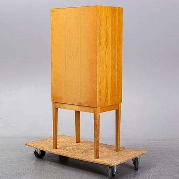 ARKIVSKÅP, ek, 1900-tal.