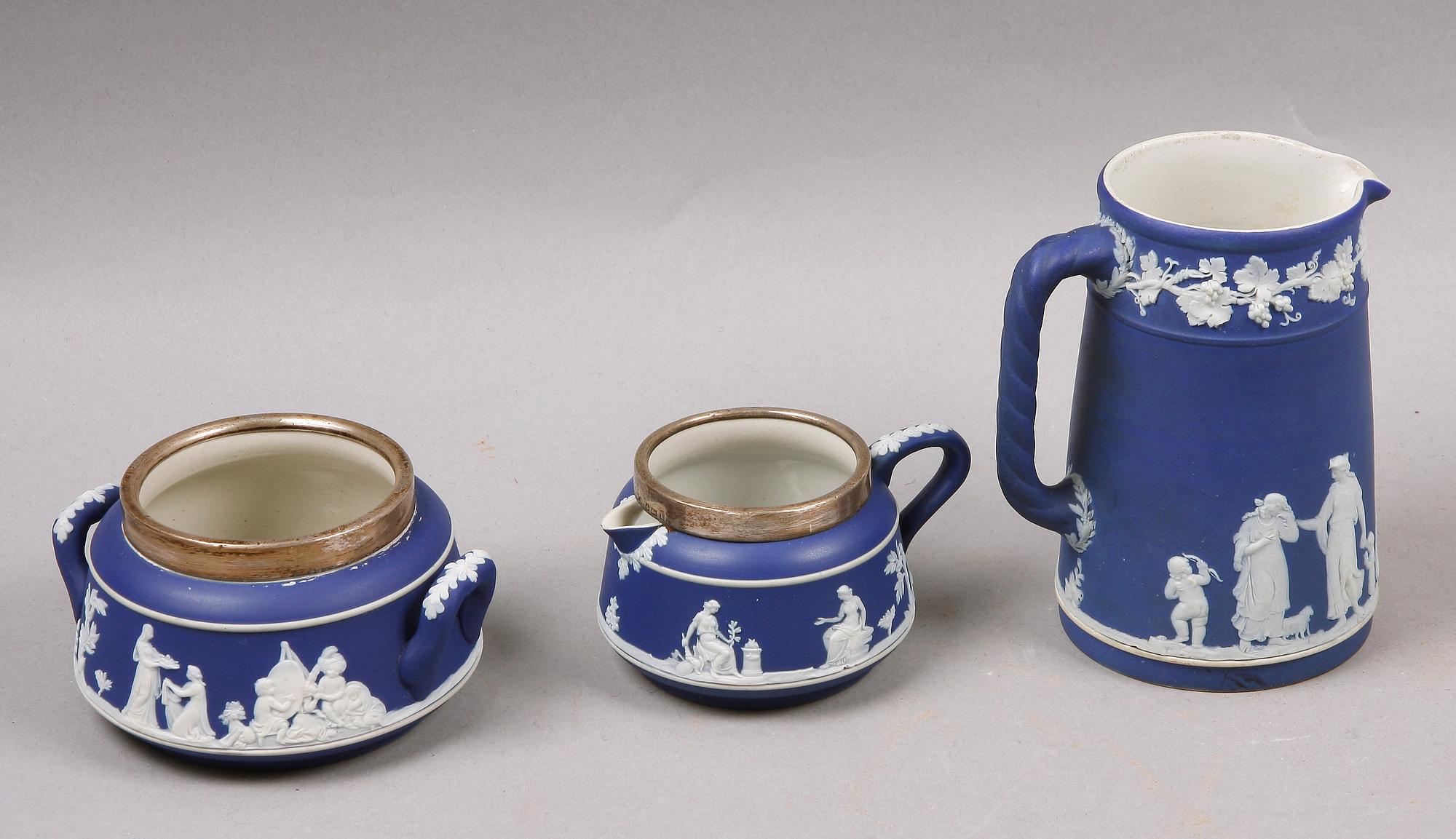 PARTI PORSLIN, 3 st, Wedgwood samt Adams, England.