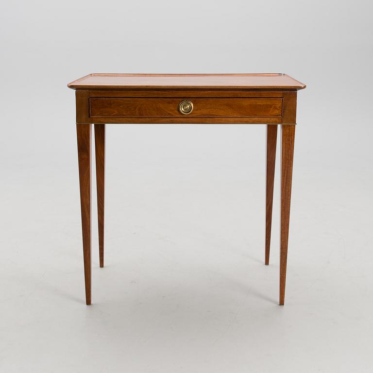 BORD, gustavianskt 1700-talets slut.