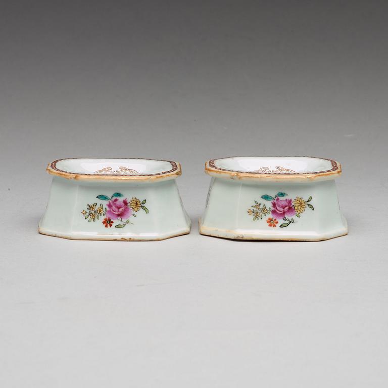 A pair of famille rose salts, Qing dynasty, Qianlong (1736-95).