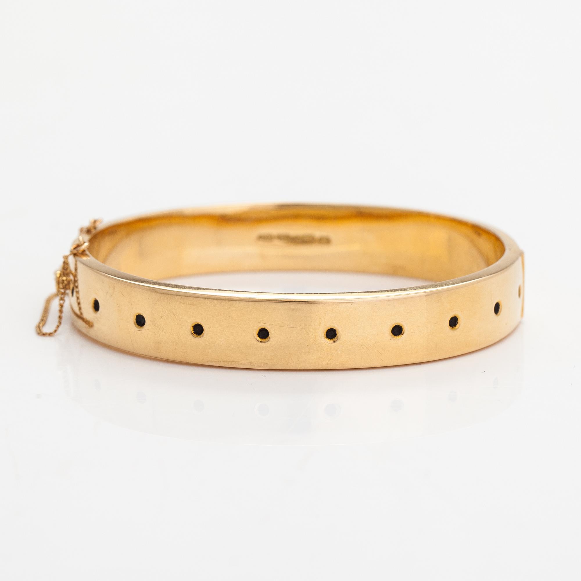 Kirsti Ilvessalo, An 18K gold and enamel bracelet. Westerback/Kalevala Koru, Helsinki 1959.