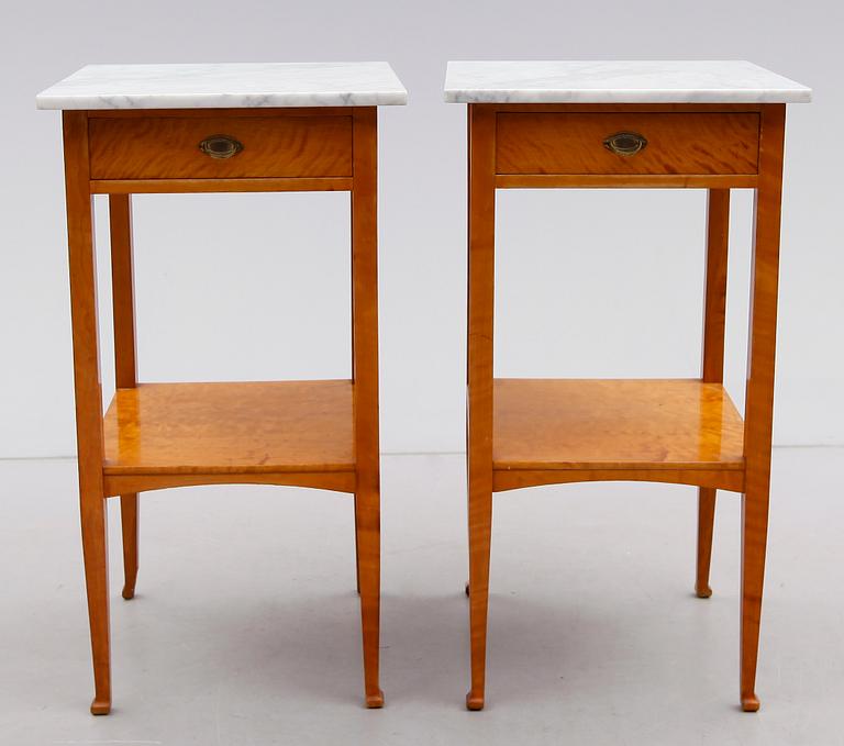 SÄNGBORD, 1 par, omkring år 1900.