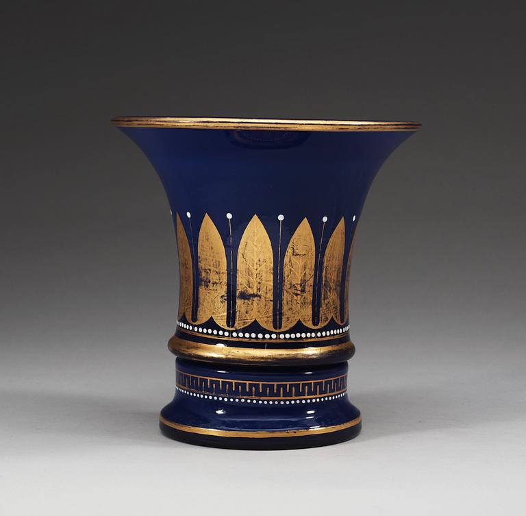 A Russian blue glass Cashe-pot with stand, Nikol'skoye glass factory, attributed to Alexander Vershinin, circa 1800.
