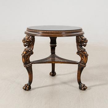 Coffee table/Side table 1940s Baroque style.
