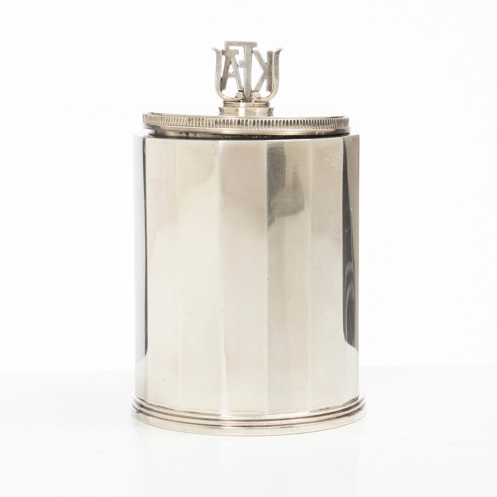 Atelier Borgila, tobaksburk med lock, sterling silver, Stockholm 1937.