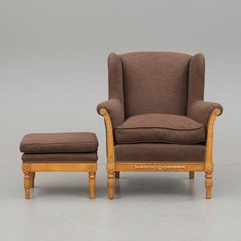 FÅTÖLJ och FOTPALL, 1900-talets första hälft samt andra hälft.