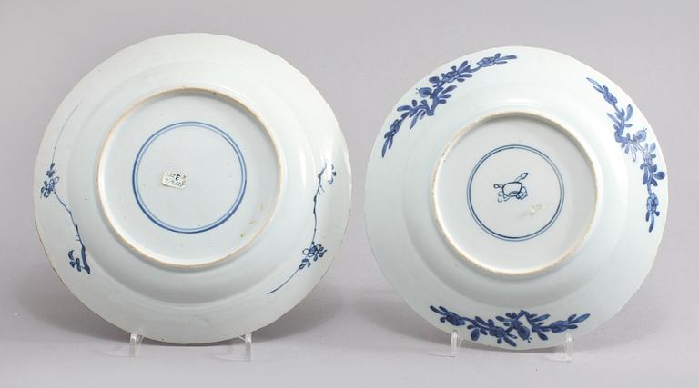 TALLRIKAR, 3st, porslin, Kina, Kangxi, 1700-tal.
