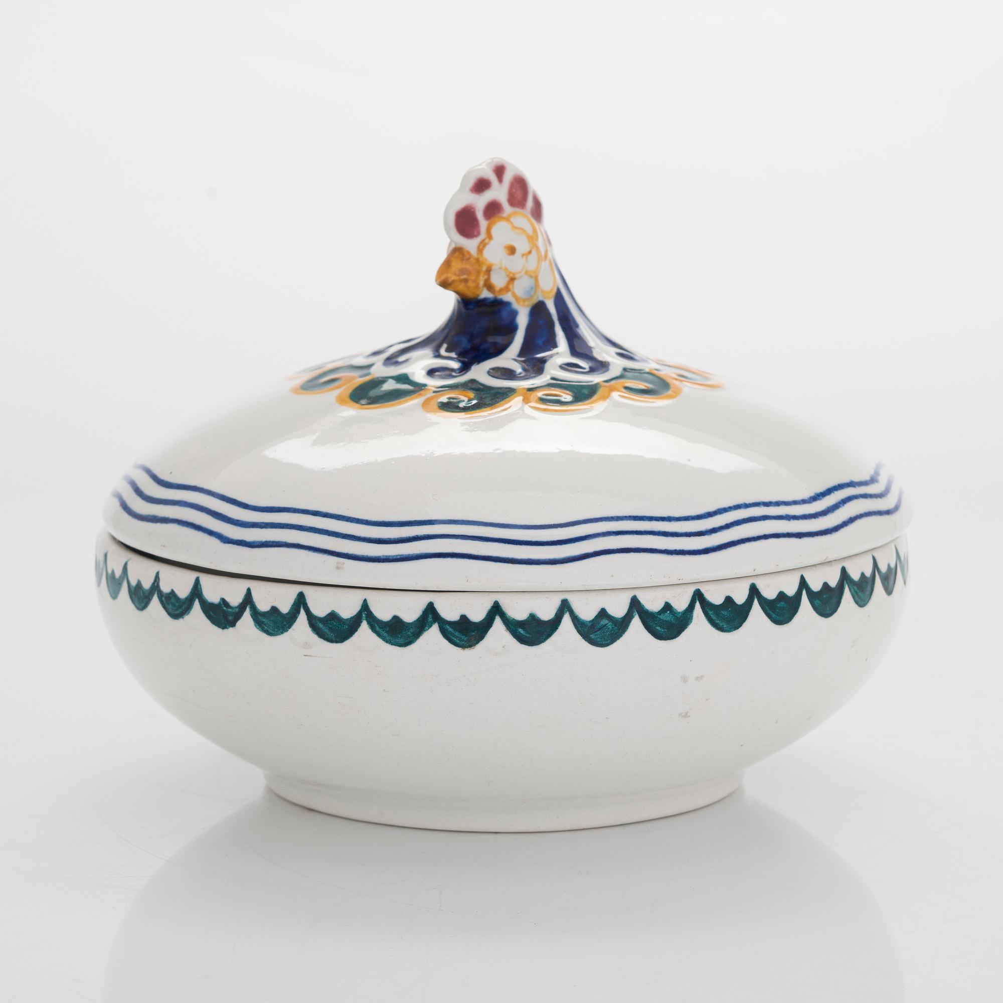 Alf Wallander, a flintware bowl with lid, Rörstrand, early 20th century.
