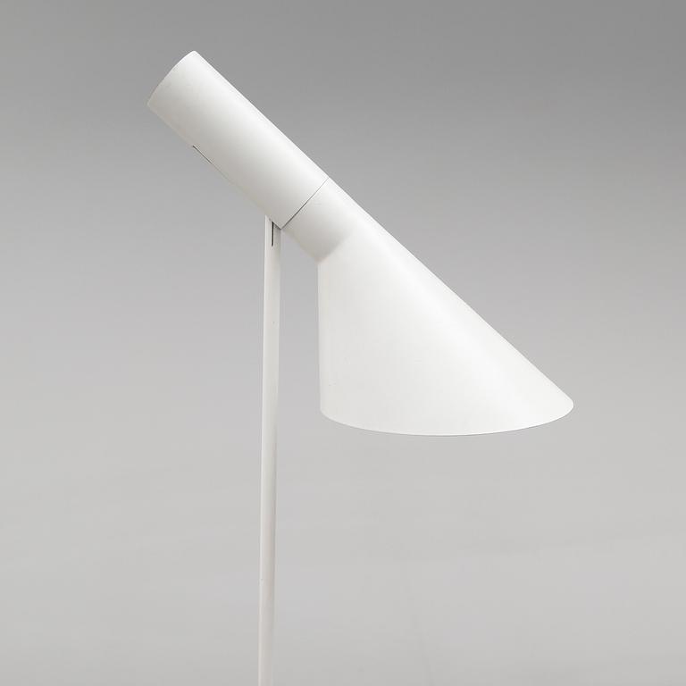 GOLVLAMPA, "AJ", Arne Jacobsen, Louis Poulsen, 1900-talets senare del.