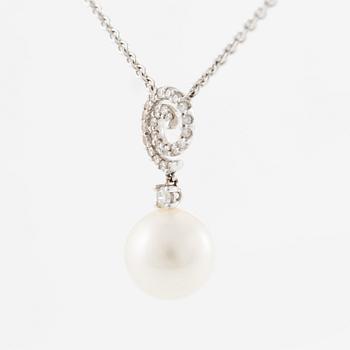Necklace, 18K white gold with a pearl and brilliant-cut diamonds.
