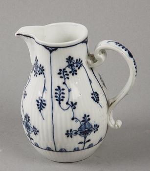 KANNA, porslin, Meissen, 1700-tal.