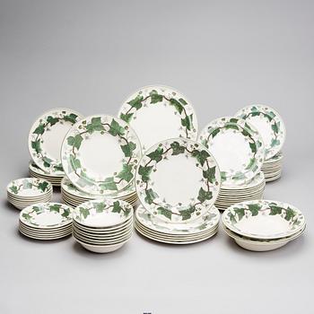 SERVIS, ca 144 delar, porslin, "Napoleon Ivy" Wedgwood 1900-talets senare hälft.