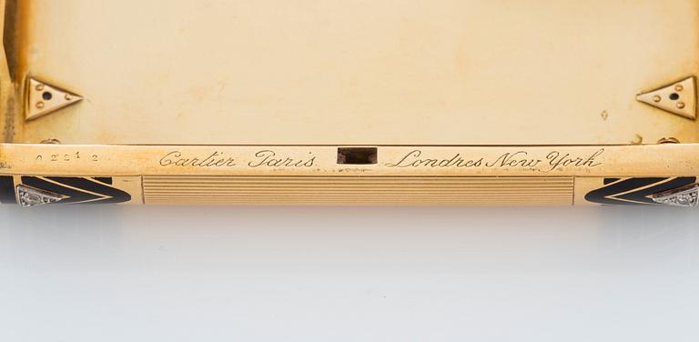 Cartier Art Deco cigarettetui 18K guld med svart emalj och åttkantslipade diamanter.