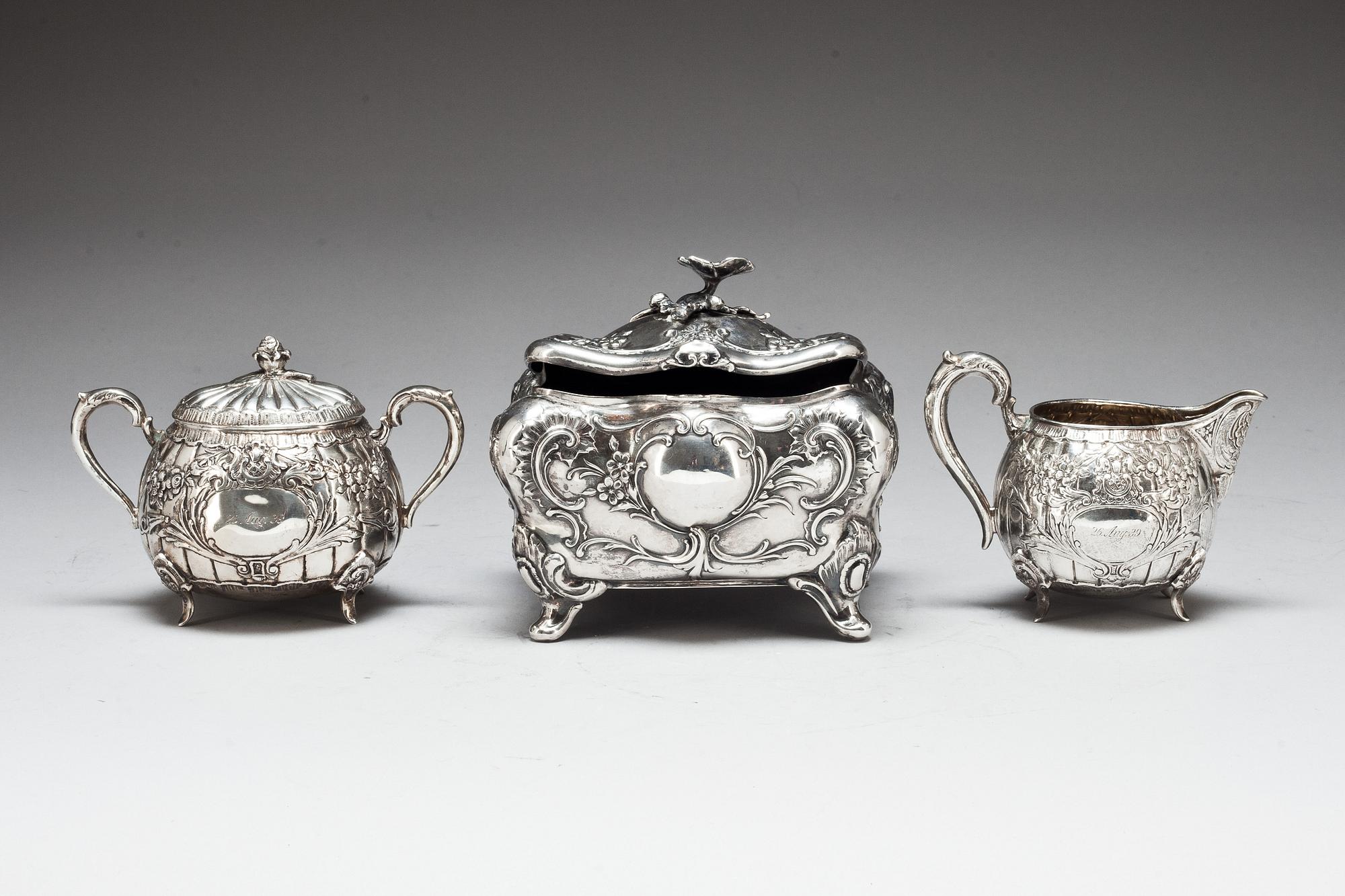 PARTI SILVER, 3 delar, silver.  Utländska stämplar. 1900-tal. Vikt ca 768 g.