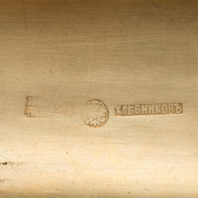 SAVUKERASIA, kullatua hopeaa ja cloisonné emalia, Pietari 1880-luku, Hlebnikov, vikt 124 g.