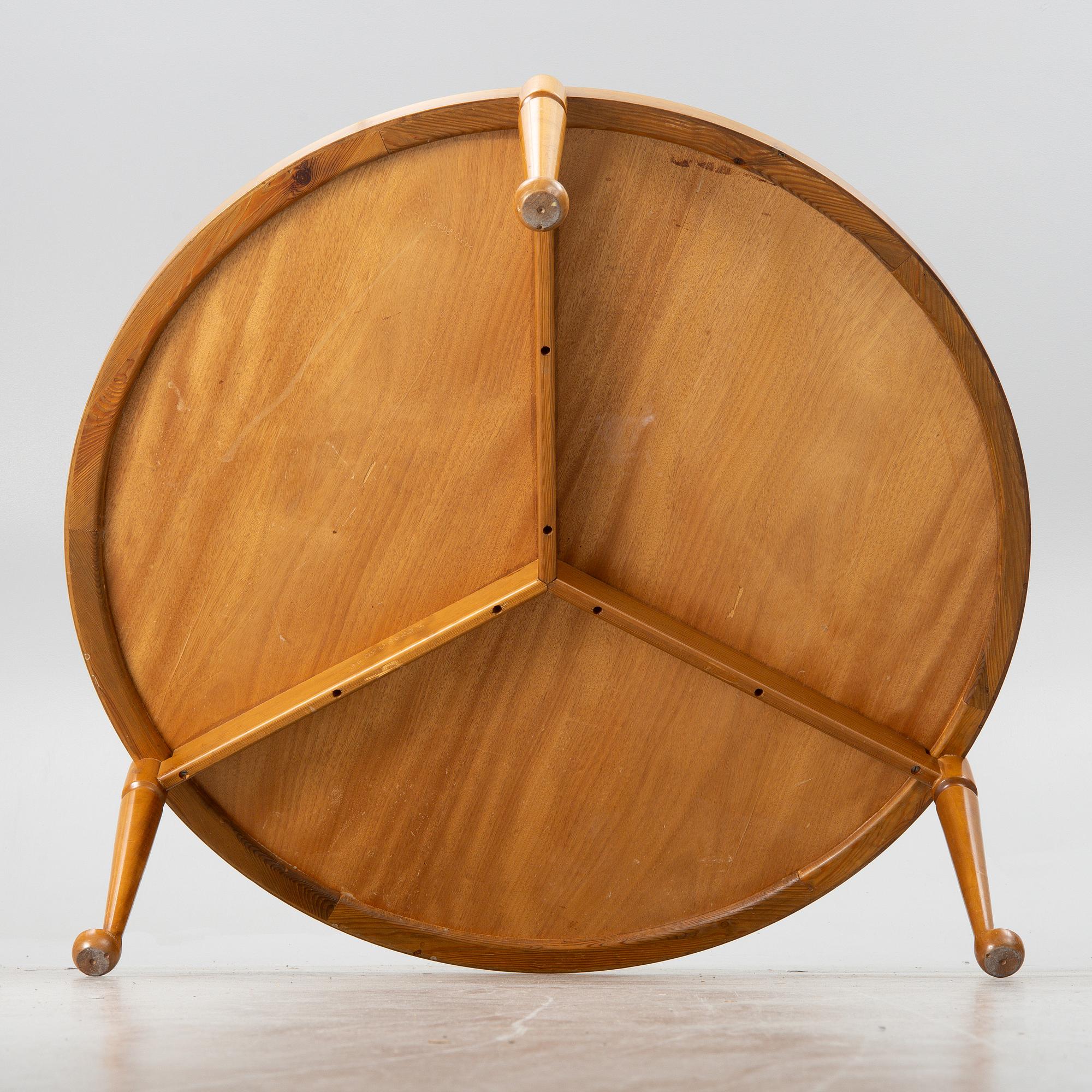 Josef Frank, soffbord, modell B 2139, Firma Svenskt Tenn, före 1985.