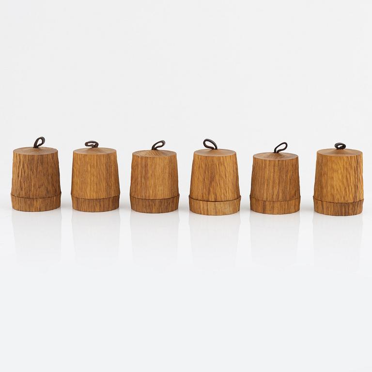 Magnus Ek, brödclocher, 6 st, för Oaxen Krog, 2020.