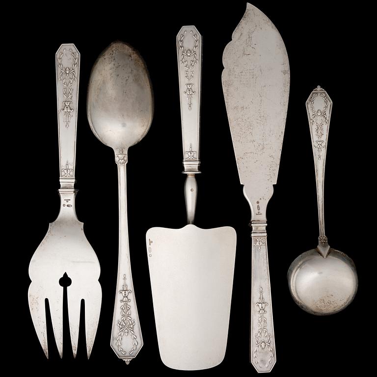 SERVERINGSBESTICK 5 ST, silver, Fabergé, Moskva 1900-talets början, totalvikt 778 g.