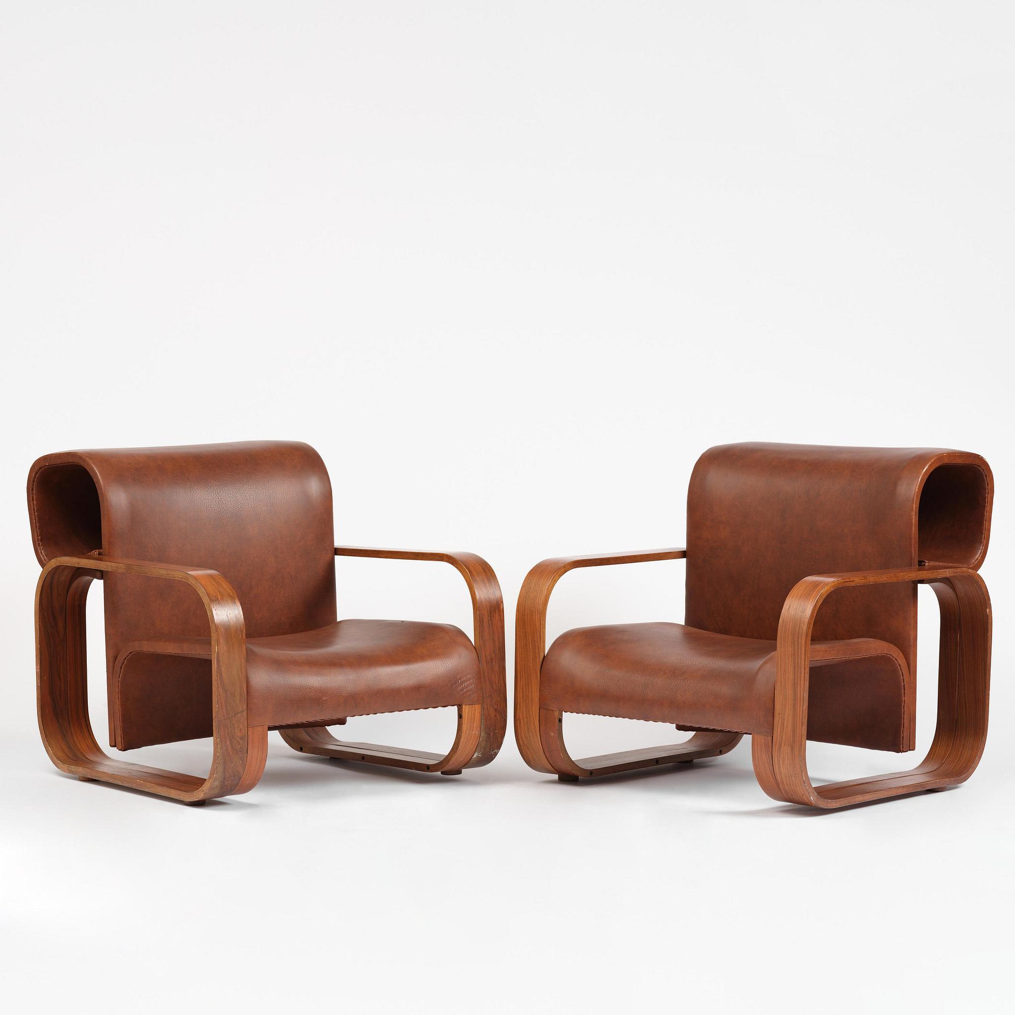 Jan Bocan, fåtöljer, ett par, Thonet, utförda för Tjeckoslovakiska ambassaden, Stockholm, 1972.