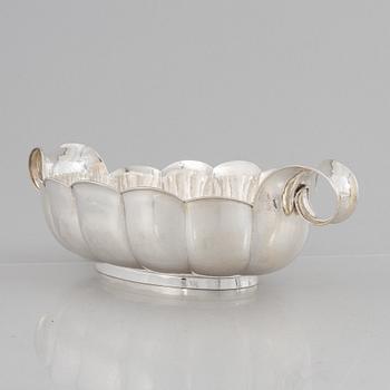 A German silver Art Déco jardinière, mark of  Adolf Mogler, Heilbronn, circa 1925.