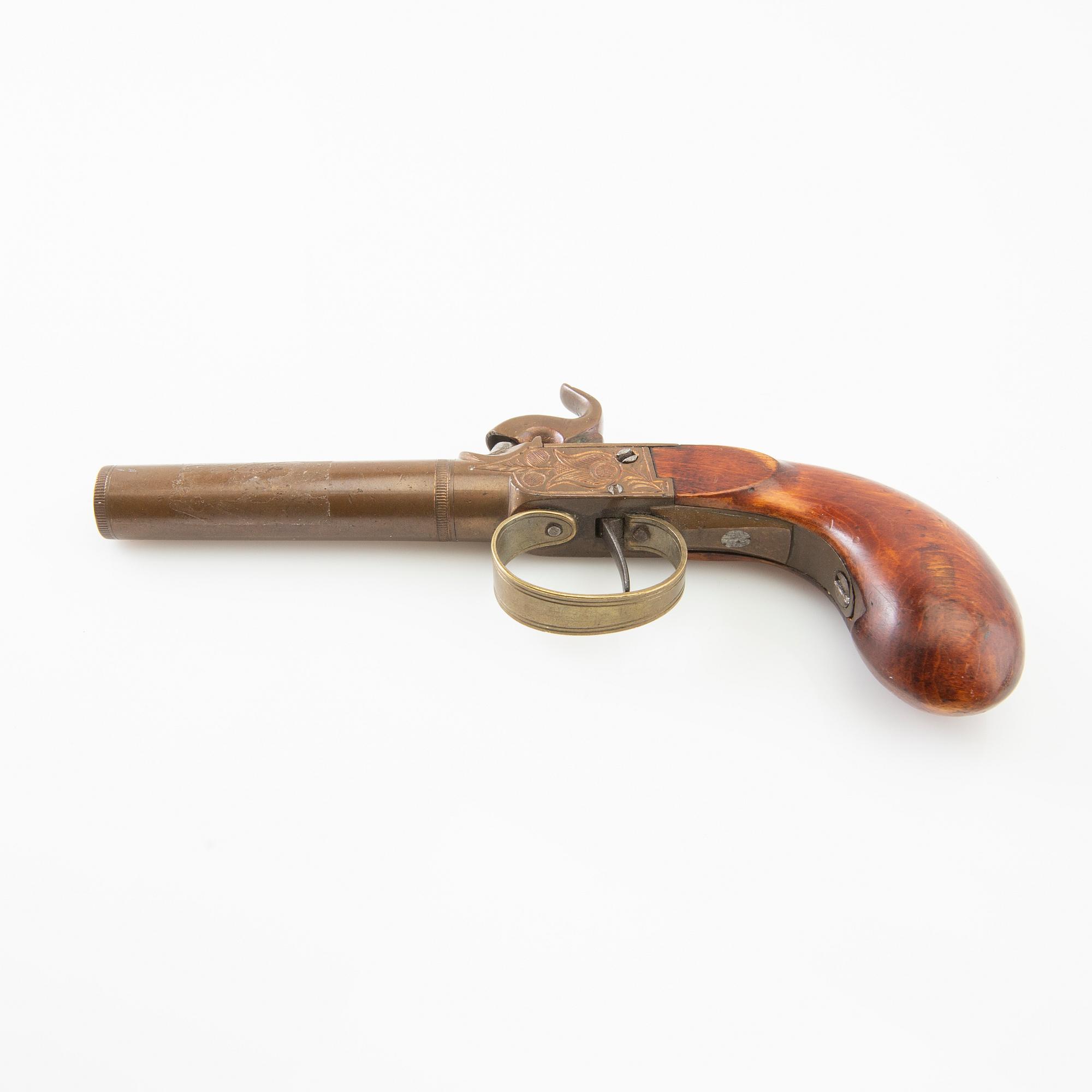 Percussion pistols, a pair, first half of the 19th century.