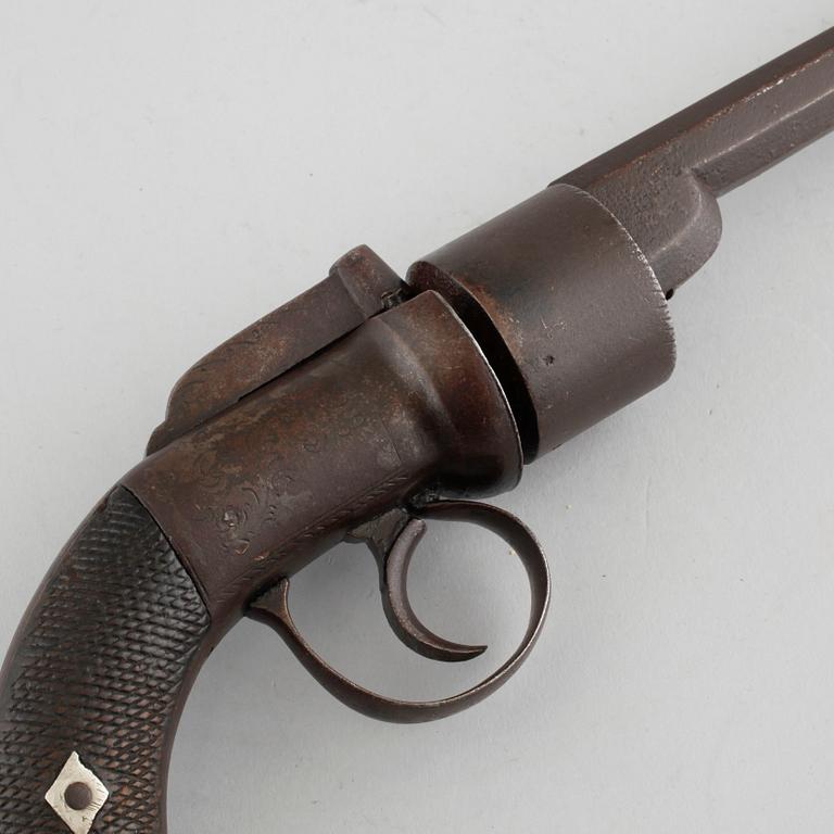 REVOLVER, troligen England, omkring 1800-talets mitt.