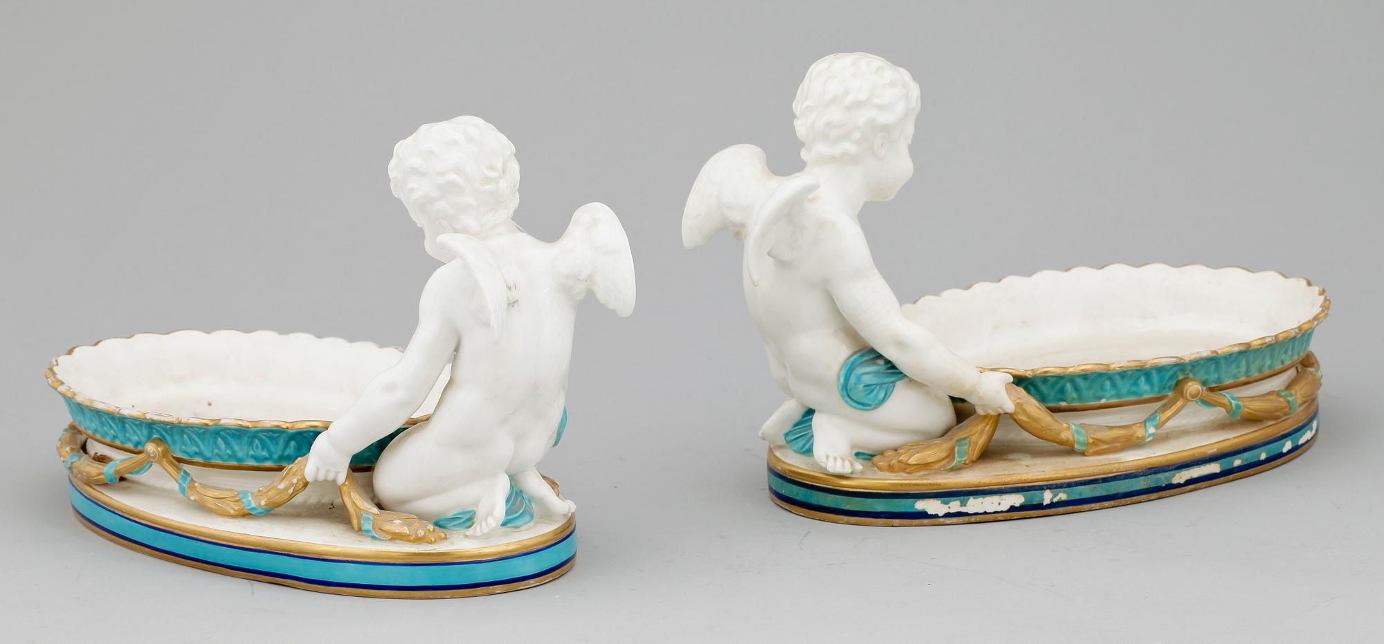 JARDINERER, ett par, porslin, 18/1900-tal.