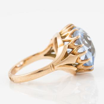 Ring, 14K gold with blue quartz.