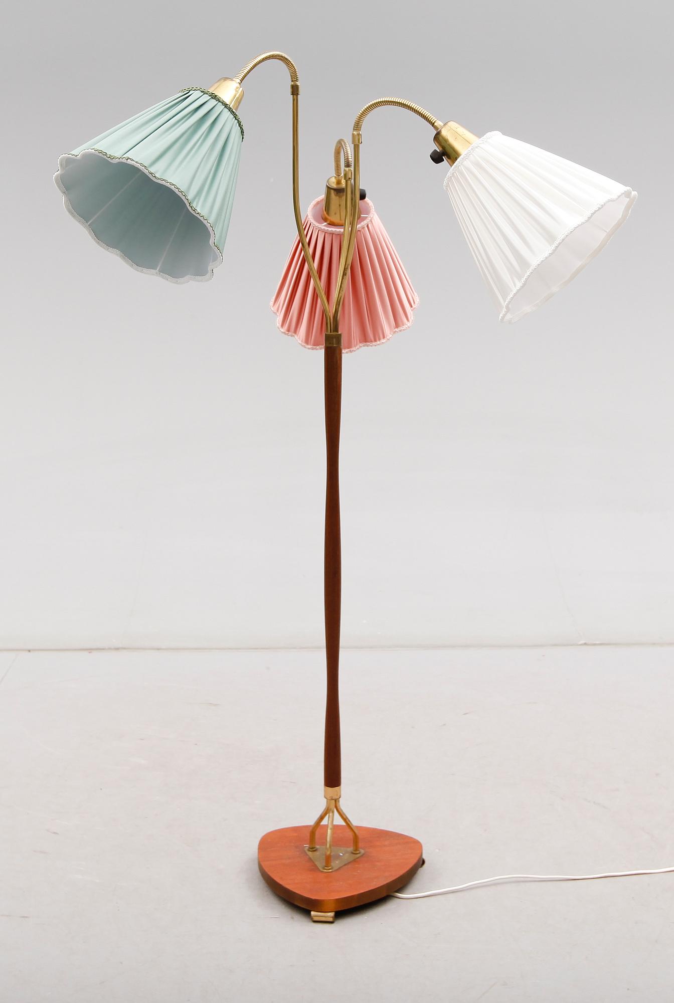 GOLVLAMPA, 1900-talets mitt.