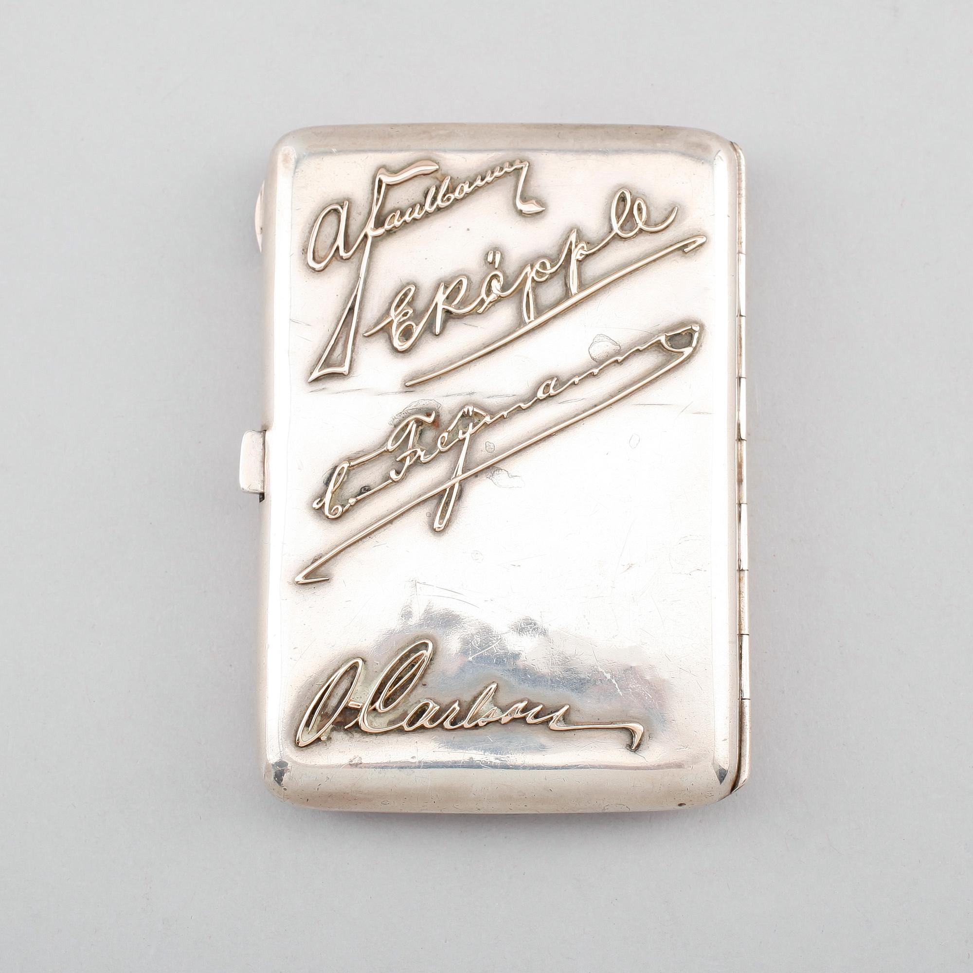 CIGARETTETUI, silver, Ryssland, 1900-talets första hälft. Vikt ca 142 gram.