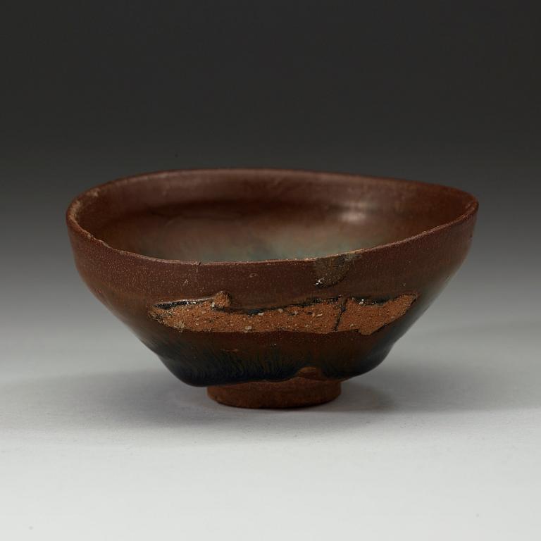 TESKÅL, keramik, temmoku, Jinyao-typ. Songdynastin (960-1279).