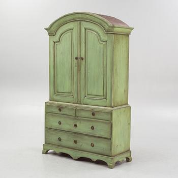 A 18th century cabinet.