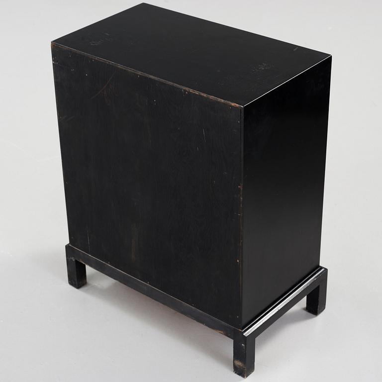 An Uno Åhrén modernist chest of drawers, Svenskt Tenn, Stockholm ca 1930,