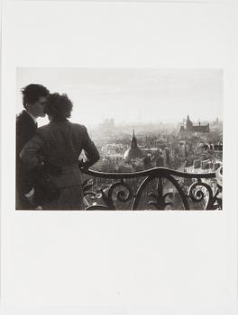 WILLY RONIS, Limited Edition Portfolio with 12 Collotype Plates, signed and numbered 238/290 on the colophon.