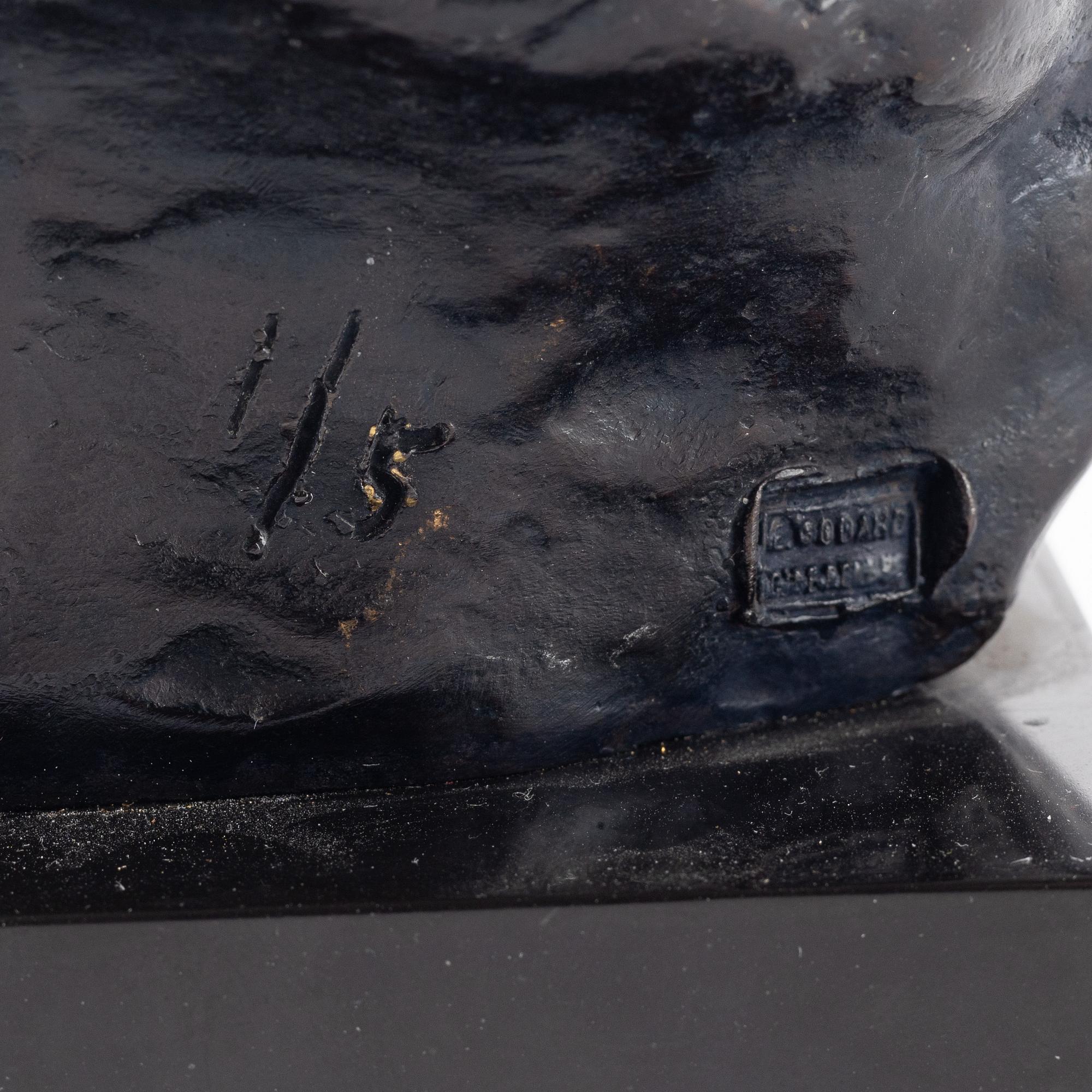 Gudmar Olovson, skulptur. Brons. Signerad. Numrerad. Gjutarstämpel. Total höjd 27 cm.