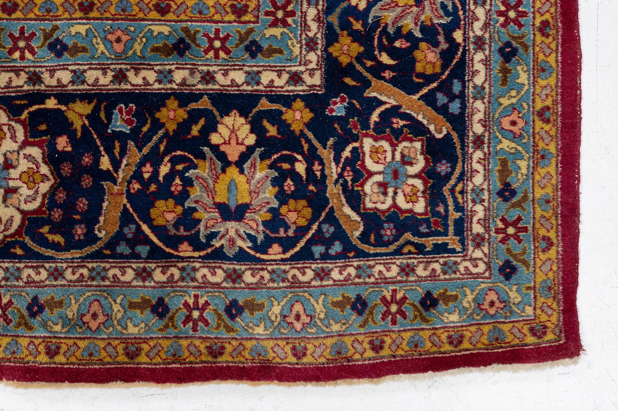 Carpet, Kirman, approx. 330 x 330 cm.