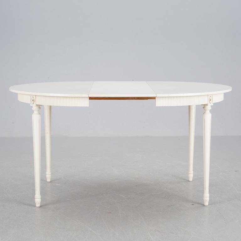 MATGRUPP, 8 delar, gustaviansk stil. 1900-talets andra hälft.