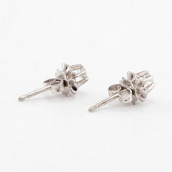 Earrings 18K white gold with round brilliant-cut diamonds.