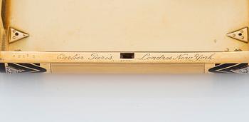 Cartier Art Deco cigarettetui 18K guld med svart emalj och åttkantslipade diamanter.