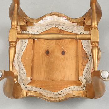 TABURETT, rokokostil, 1900-talets första hälft.