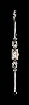 ARMBANDSUR, Patek Philippe & Co, platina med baguette- och briljantslipade diamanter, tot. ca 4 ct. 1930-tal.