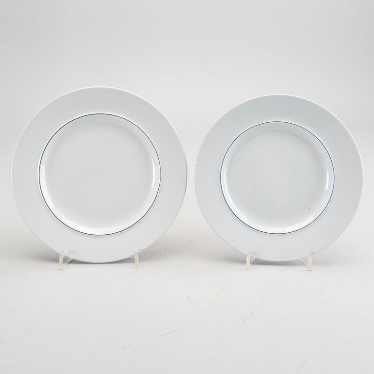 Grethe Meyer, "Blue Edge", tableware, 100 dlr, Royal Copenhagen and Aluminia.