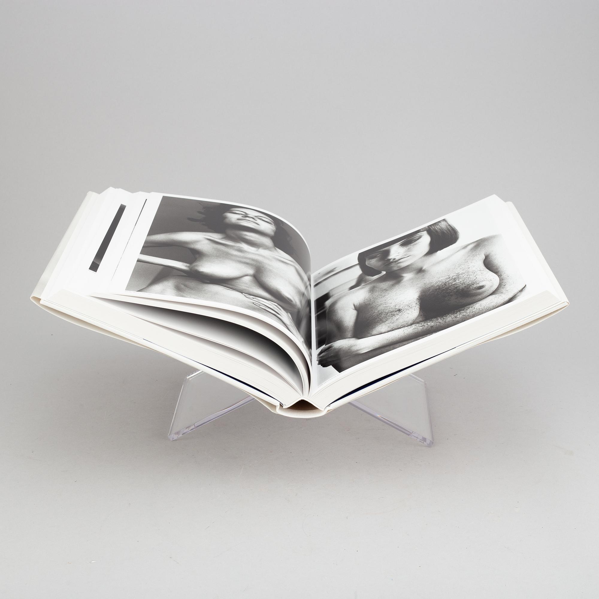 Helmut Newton, "Sumo", photo book, Bags, 2009.