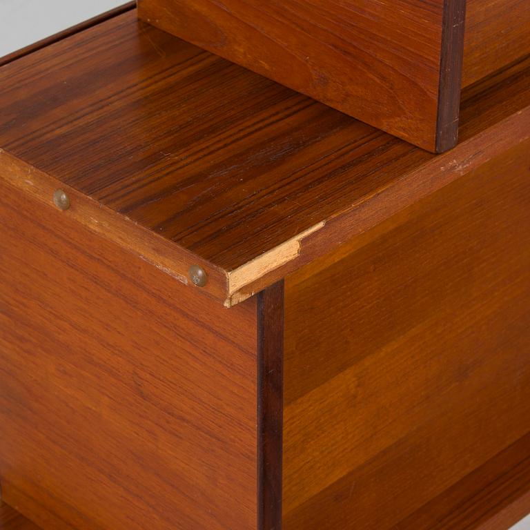 Ilmari Tapiovaara, bokhylla, "Pala", för Asko 1900-talets mitt.