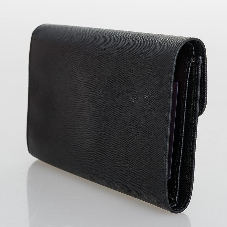 PRADA, Laukku ja lompakko.